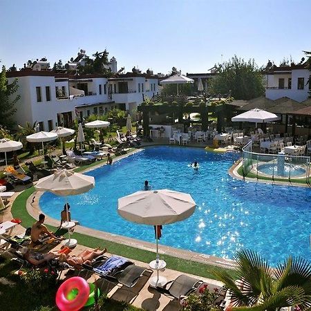 Cherry Apartments Тургутрейс Екстериор снимка