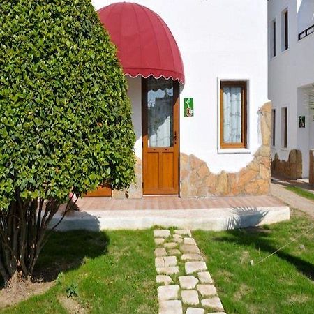 Cherry Apartments Тургутрейс Екстериор снимка