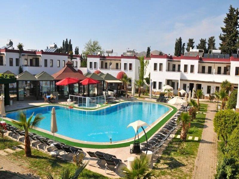 Cherry Apartments Тургутрейс Екстериор снимка